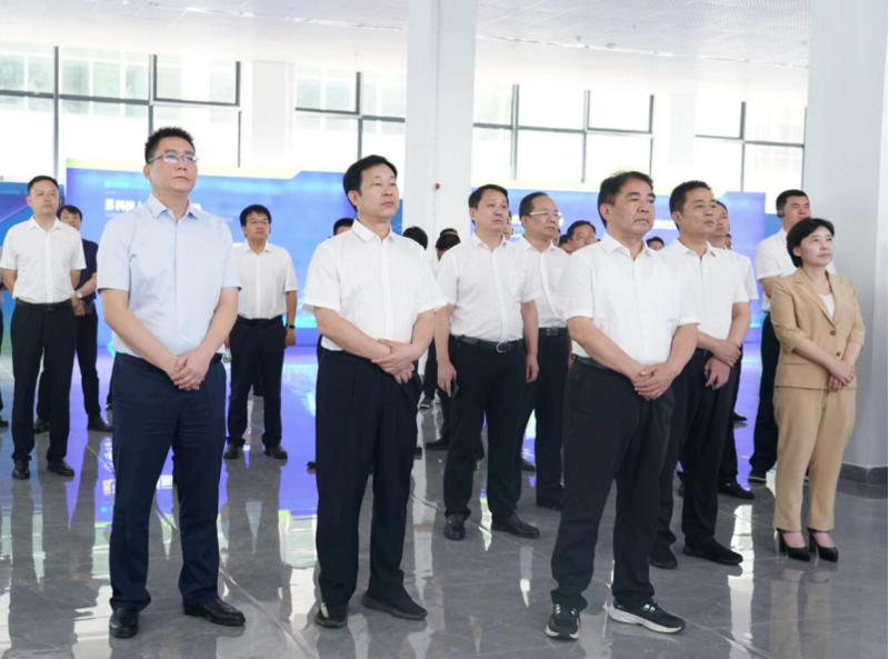 曹普華、李摯帶隊考察岳陽高新技術產業園區項目